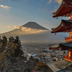 La Chureito Pagoda e il Monte Fuji